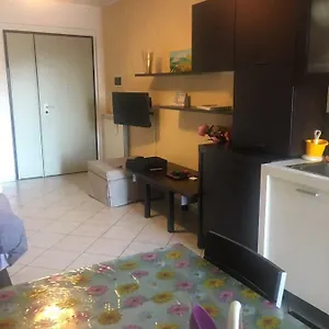 https://nemohouse.it-tuscanyhotel.com